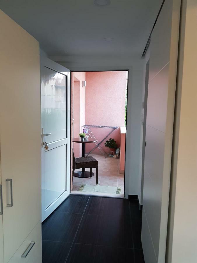 Apartman Elana Šibenik Buitenkant foto